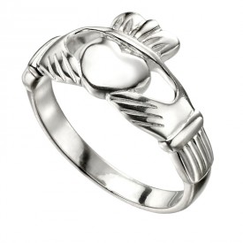 Strieborný prsteň Claddagh - tradičný írsky prsteň